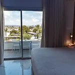 Vrachia & - Adults Only Aparthotel