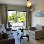 Aparthotel Vrachia & - Adults Only 3*