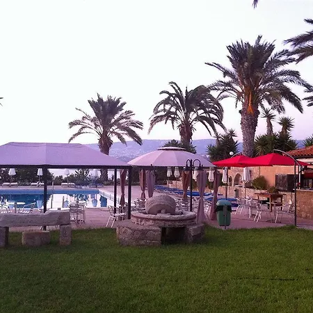 Vrachia & - Adults Only