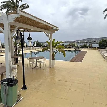 Aparthotel Vrachia & - Adults Only Kissonerga