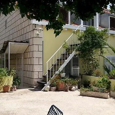 Vrachia & - Adults Only 3*