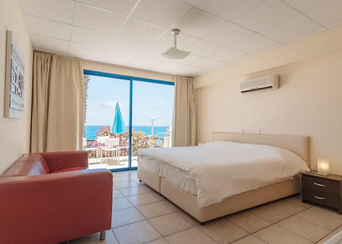 Vrachia & - Adults Only キッソネルガ